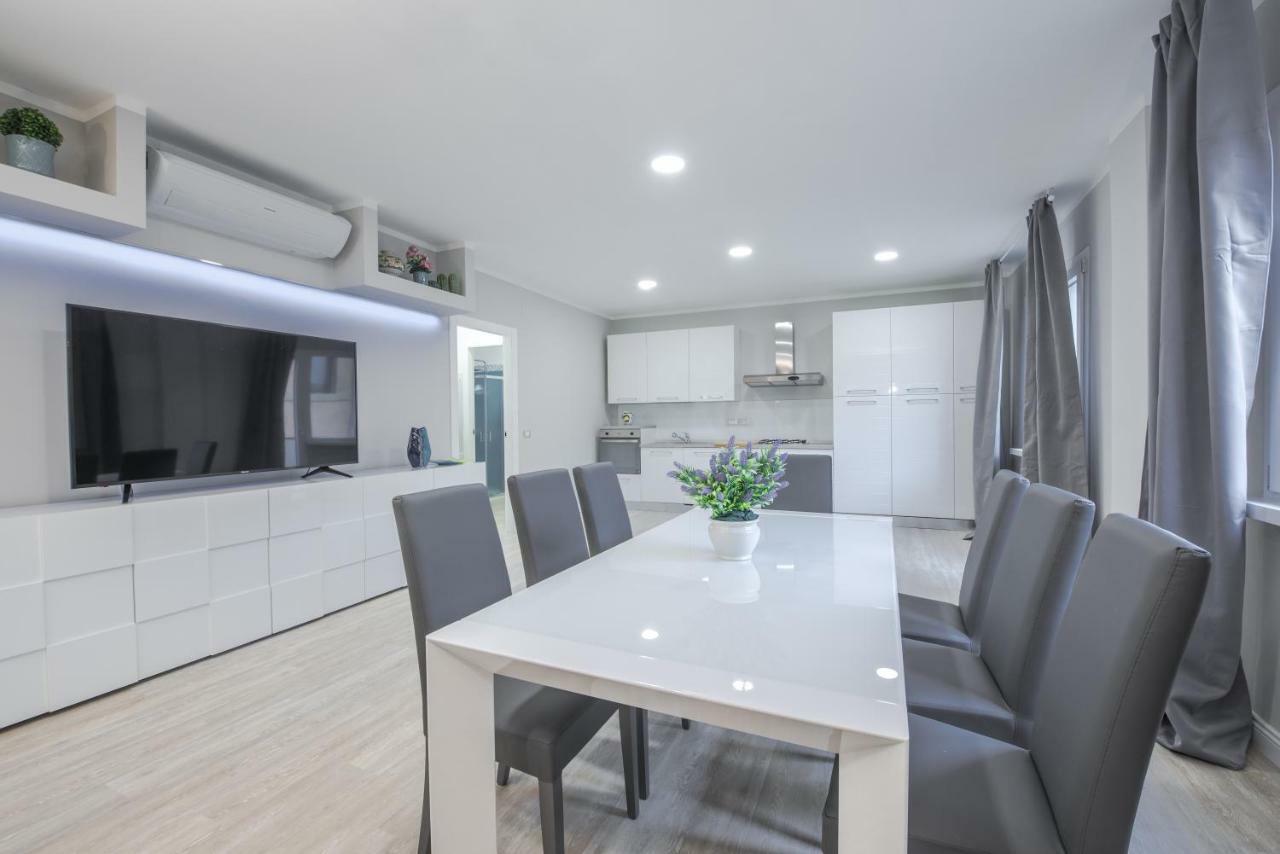 Guest House Foligno Porta Romana מראה חיצוני תמונה